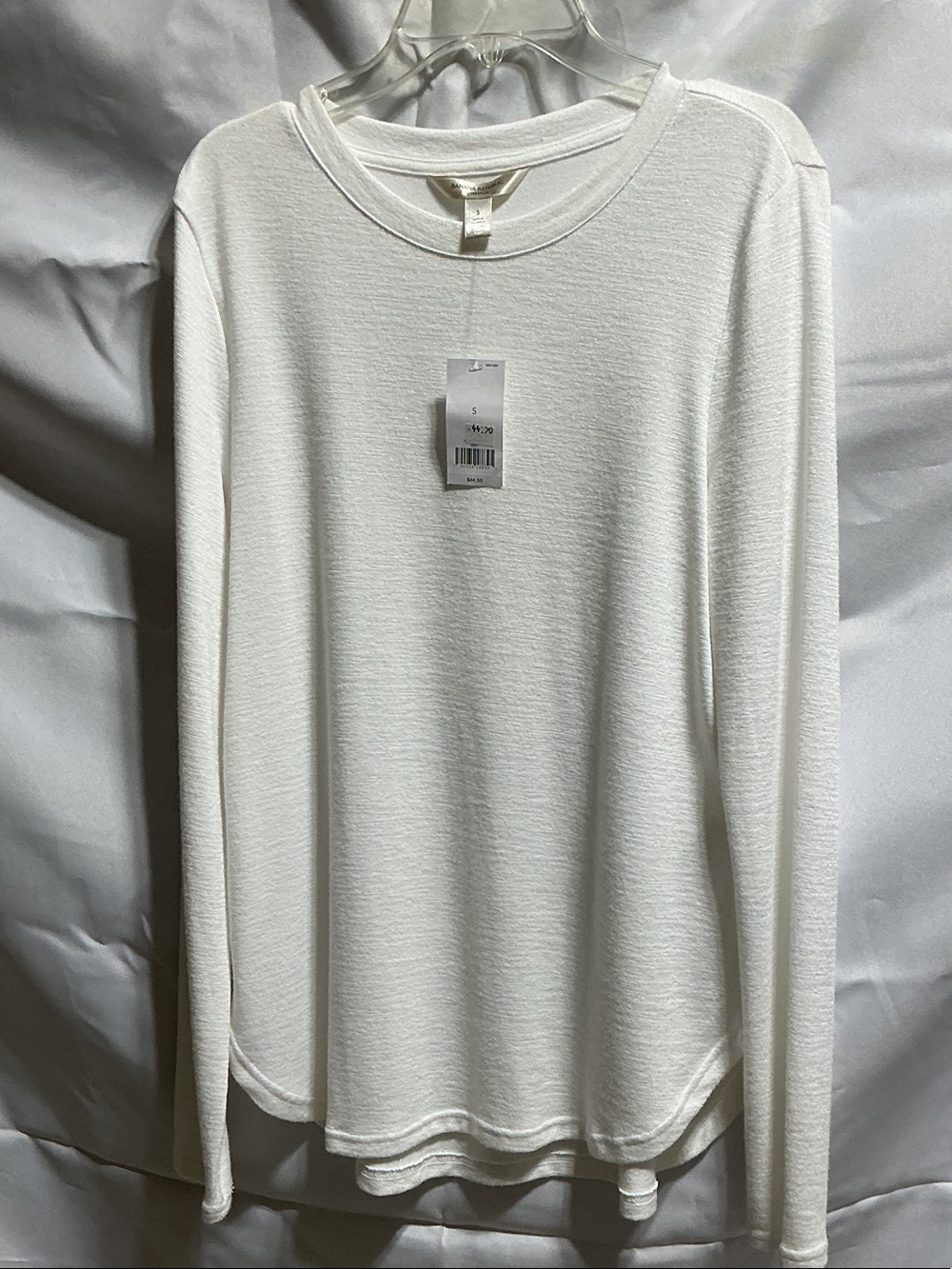 Banana Republic Women’s White Size Small Crew sweater top knit long sleeves NWT